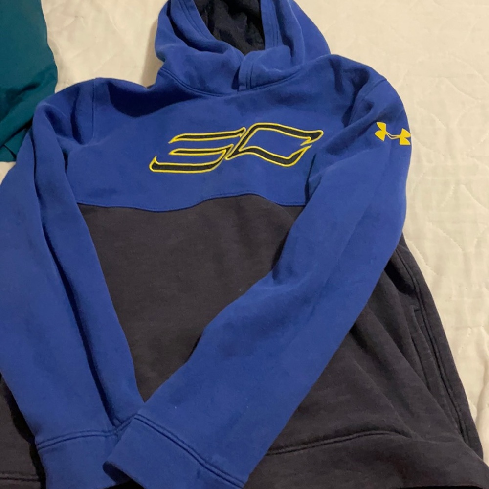 YXL Under Armour hoodie. Stephen Curry